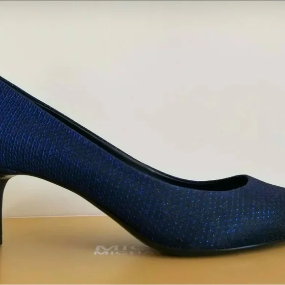 Elegant Blue Women's Heels - Picture 8 of 8